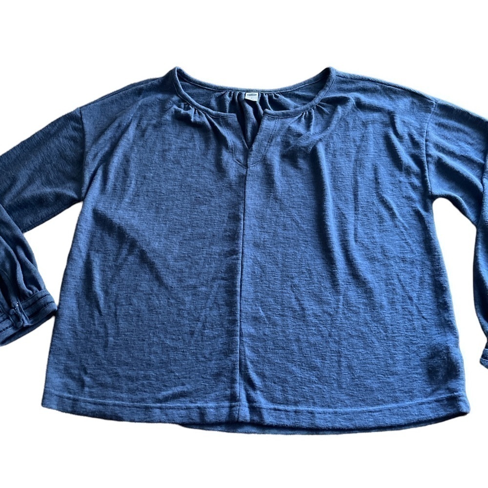 Old Navy Denim Color Knit Top relaxed fit V-neck long sleeves Size Small